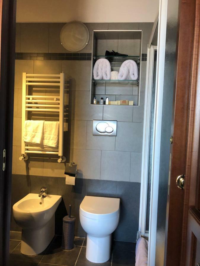 Bb Il Re Alla Reginella Guest House Róma Kültér fotó
